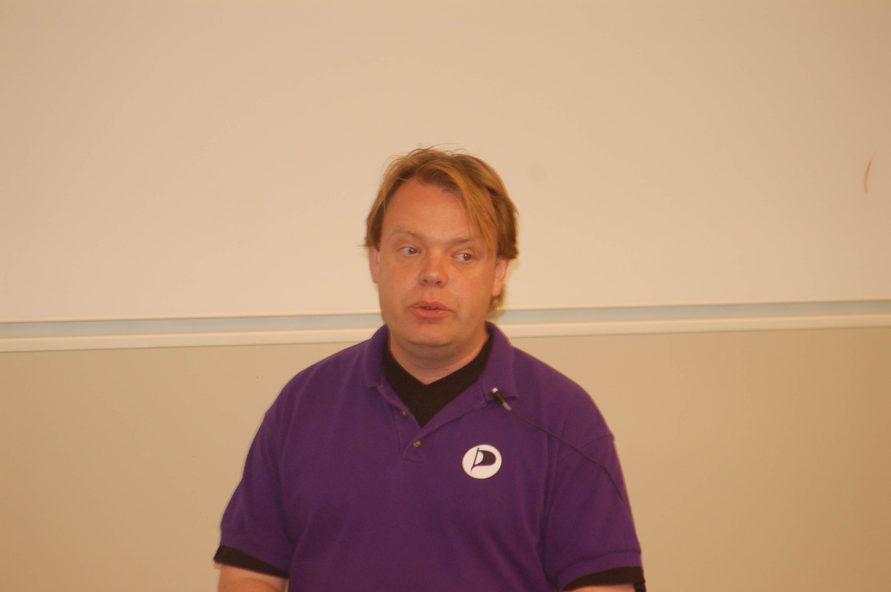 090529_piratpartiet_skovde_rick_falkvinge17.JPG