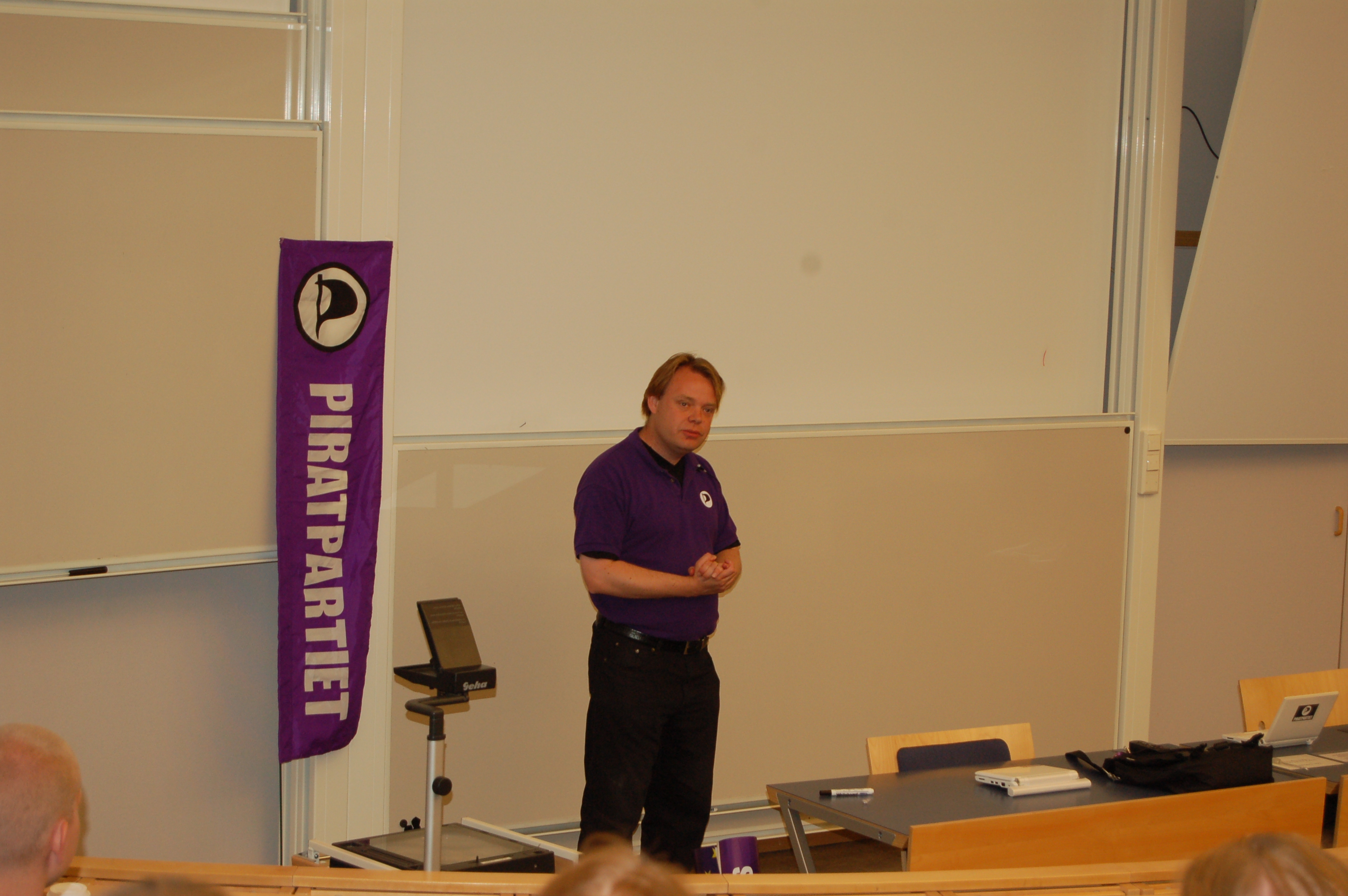 090529_piratpartiet_skovde_rick_falkvinge25.JPG